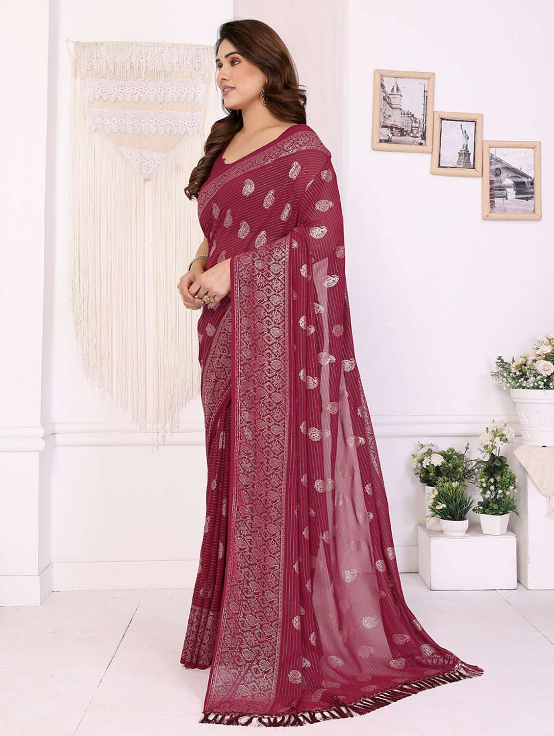 women foil printed saree with blouse - 21949144 -  Standard Image - 1