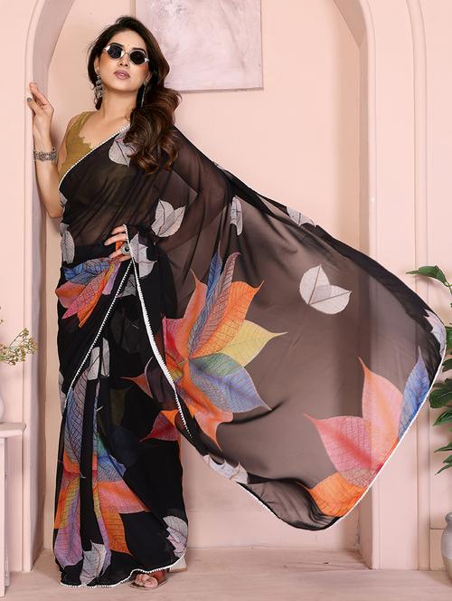 women printed casual wear saree with blouse - 21949148 - Standard Image - 0