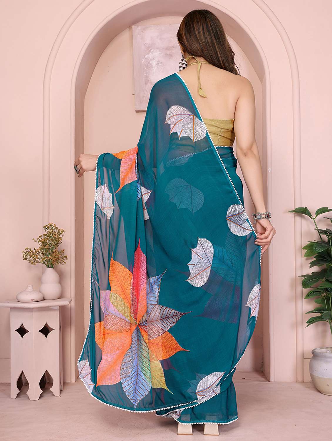 women printed casual wear saree with blouse - 21949152 -  Standard Image - 1