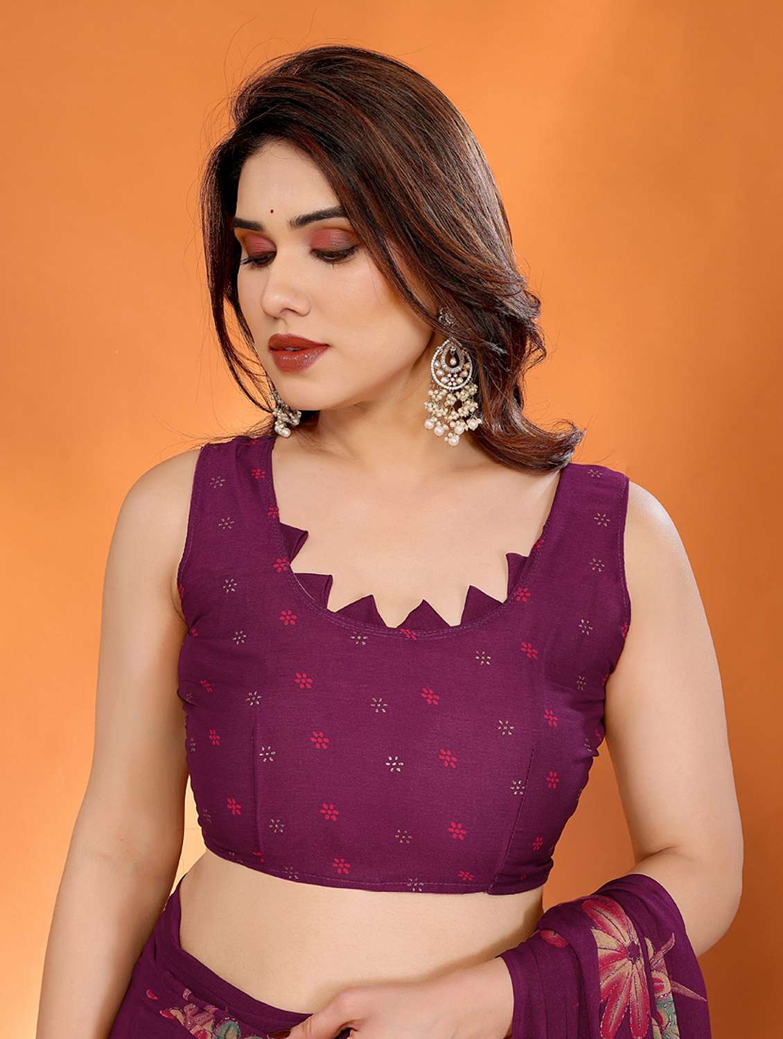 women printed casual wear saree with blouse - 21949166 - Standard Image - 4