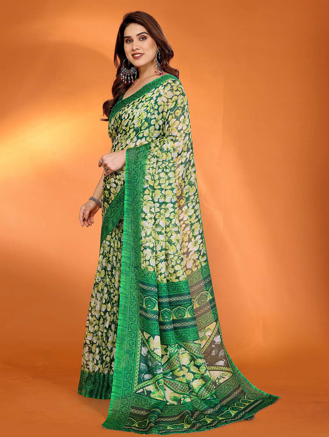 women printed casual wear saree with blouse - 21949167 -  Standard Image - 1