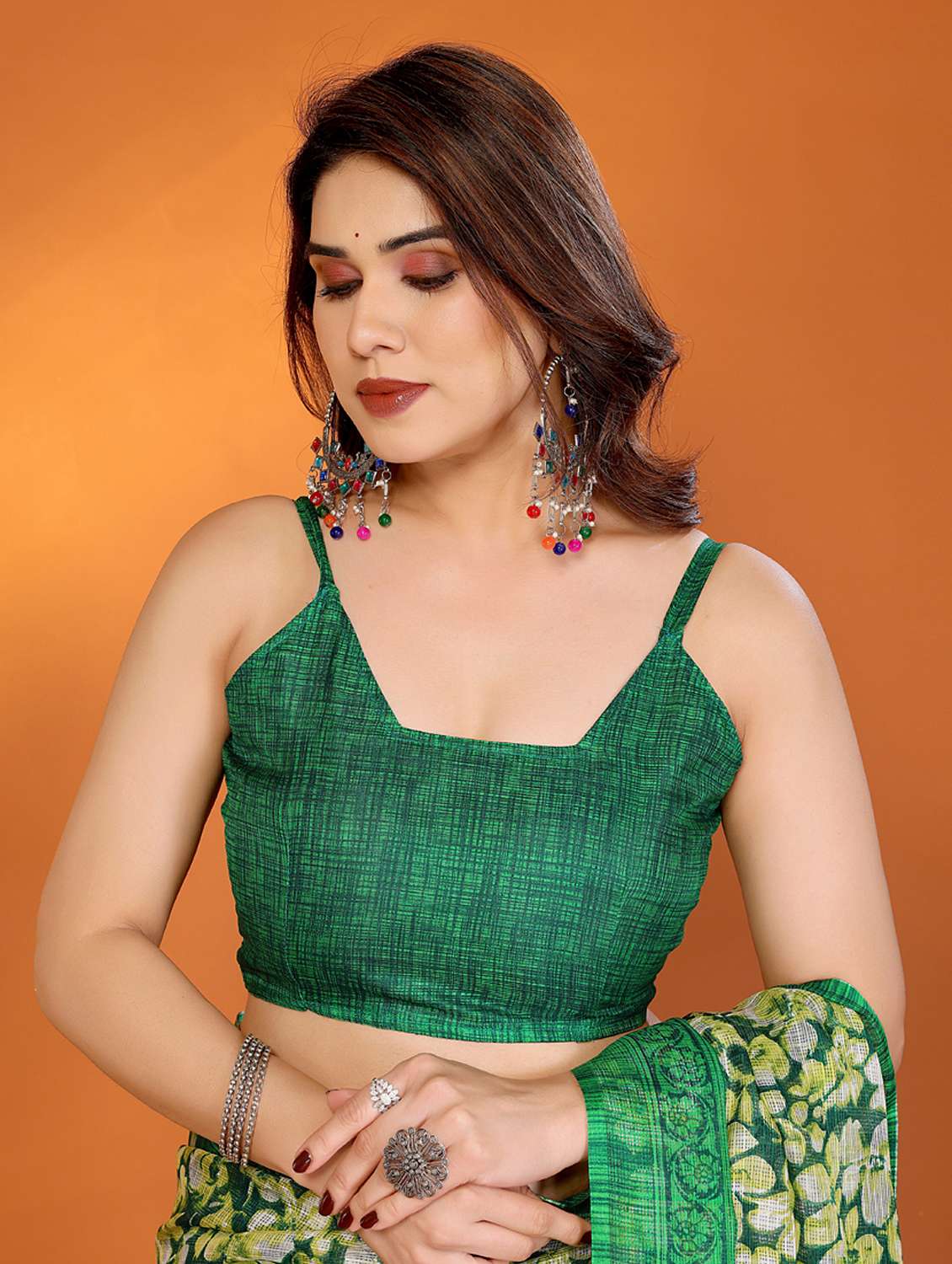 women printed casual wear saree with blouse - 21949167 -  Standard Image - 4