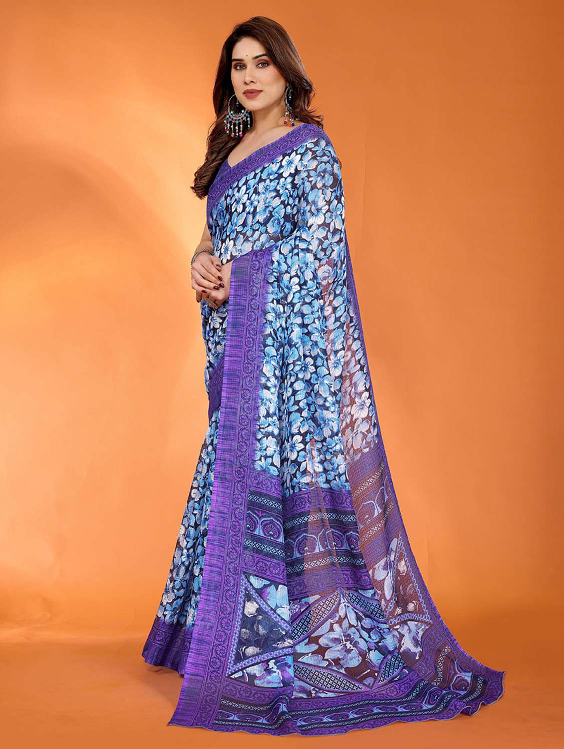 women printed casual wear saree with blouse - 21949168 -  Standard Image - 1