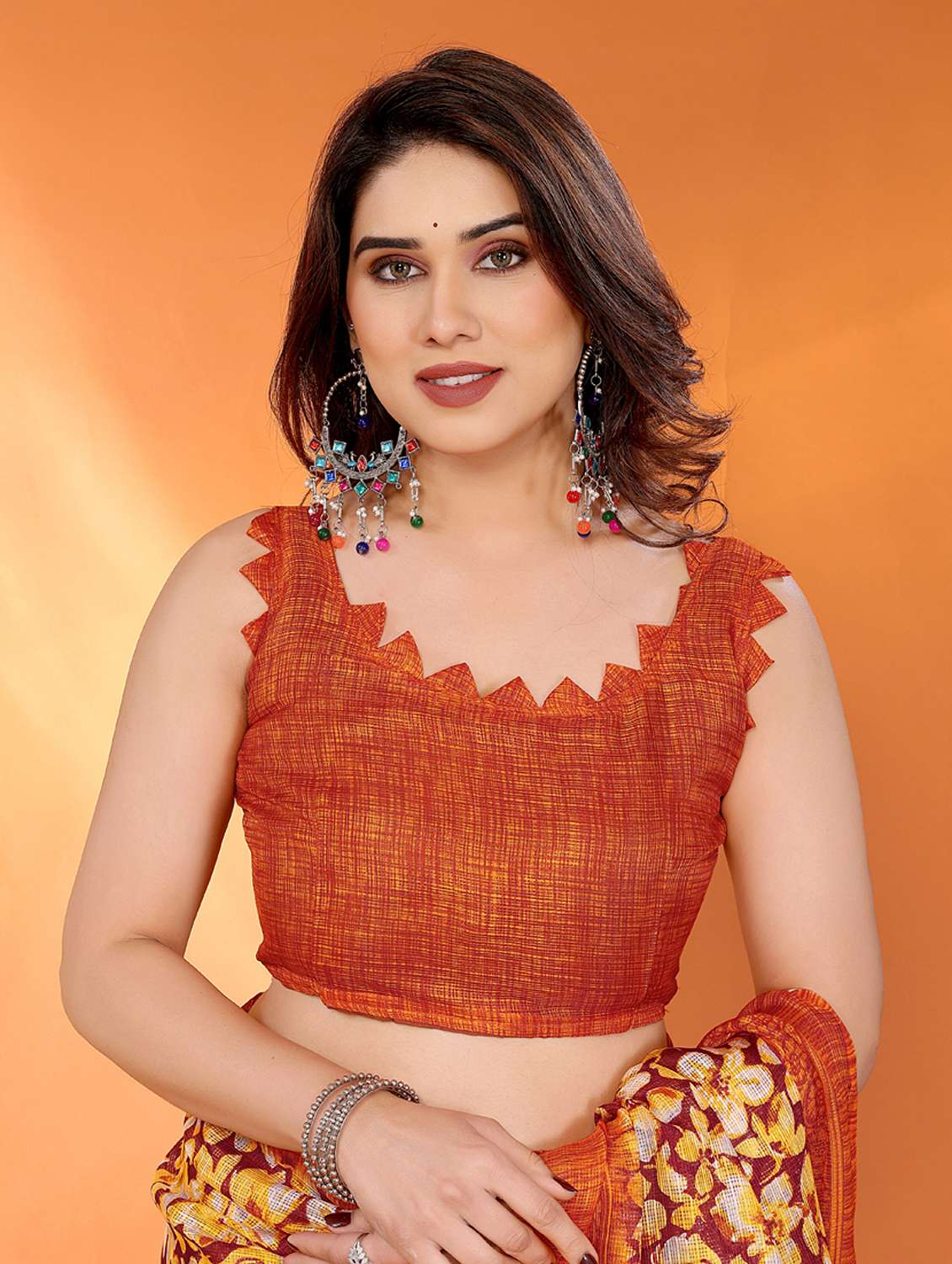 women printed casual wear saree with blouse - 21949169 -  Standard Image - 4