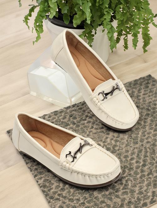 women cream slip on loafer - 21949278 - Standard Image - 0