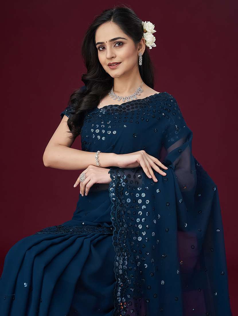 women solid with work embellished saree with blouse - 21949597 - Standard Image - 4
