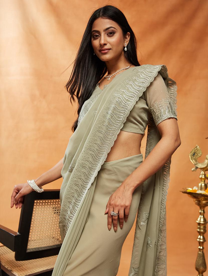 women solid with work embroidered saree with blouse - 21949635 - Standard Image - 4