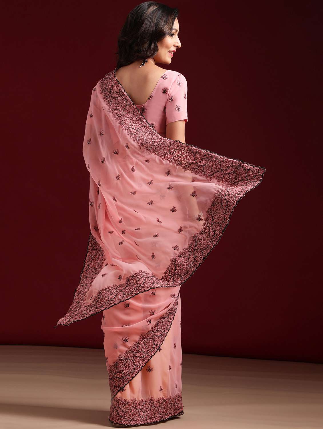 women solid with work embroidered saree with blouse - 21949638 -  Standard Image - 1