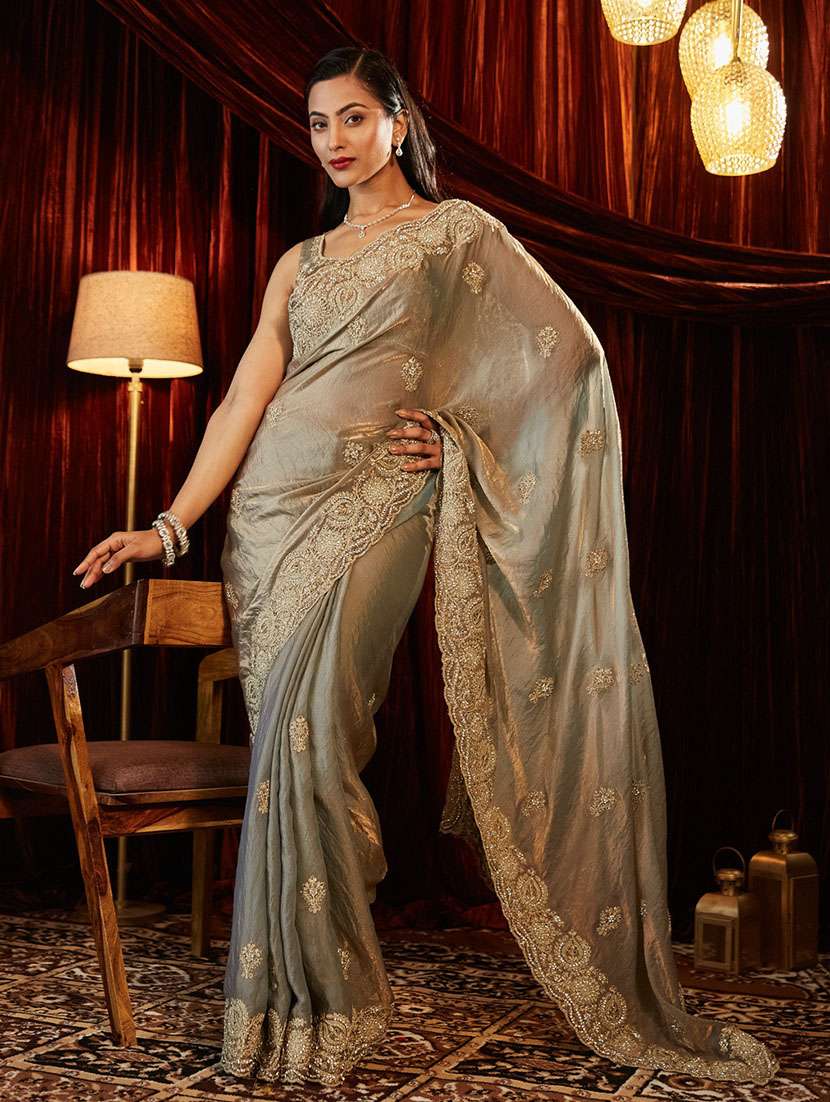 women solid with work embroidered saree with blouse - 21949745 -  Standard Image - 1