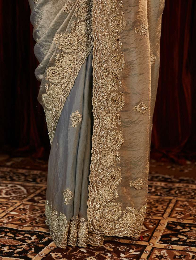 women solid with work embroidered saree with blouse - 21949745 -  Standard Image - 4