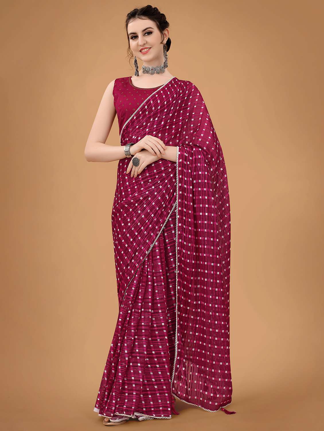 women checkered printed saree with blouse - 21949790 -  Standard Image - 1