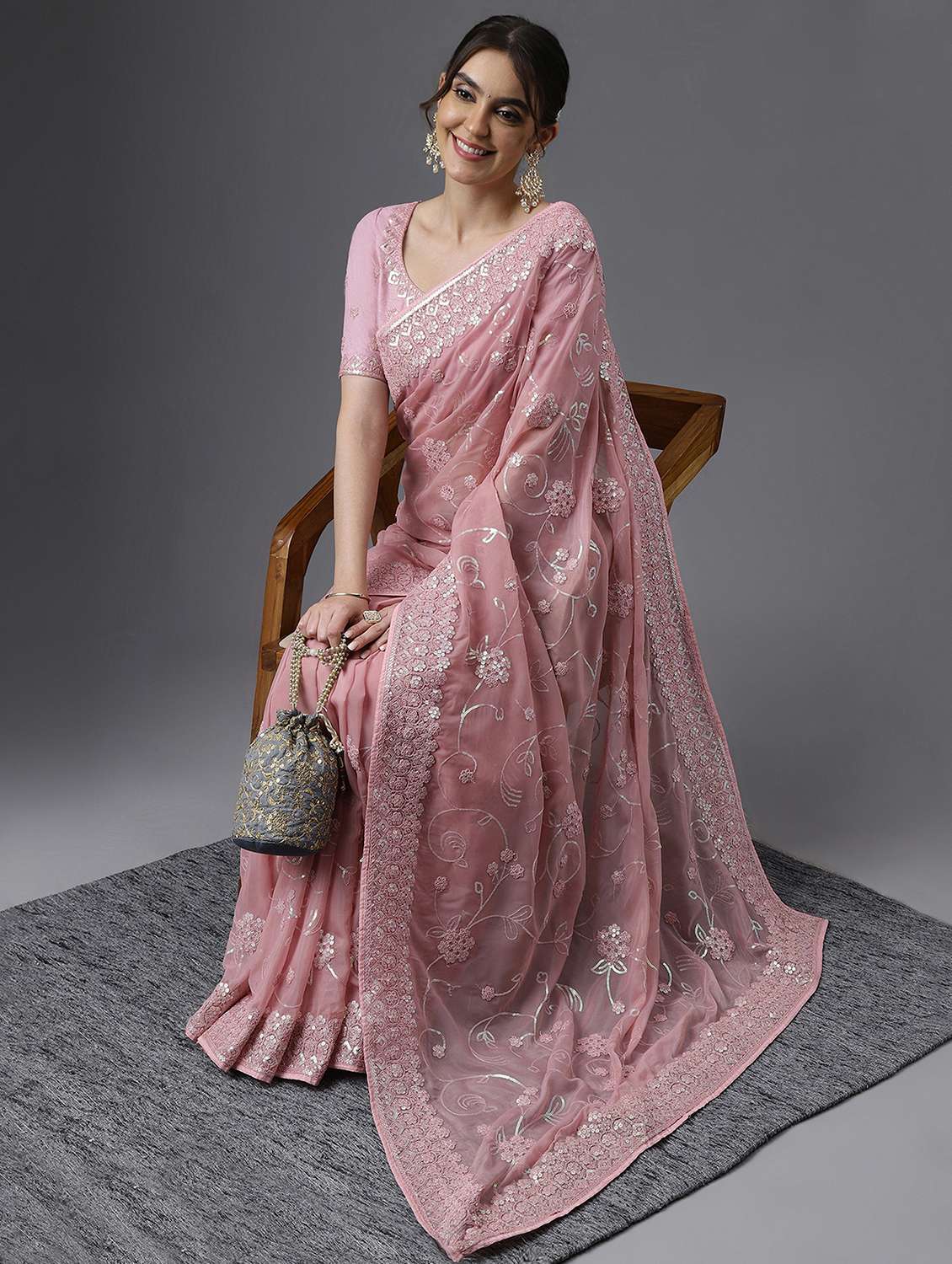women solid with work embellished saree with blouse - 21949799 -  Standard Image - 1