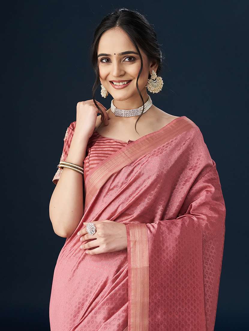 women self design bordered saree with blouse - 21949810 -  Standard Image - 4