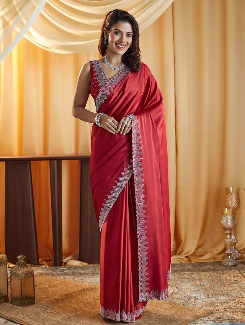 women solid with bordered saree with blouse - 21949957 - Zoom Image - 0