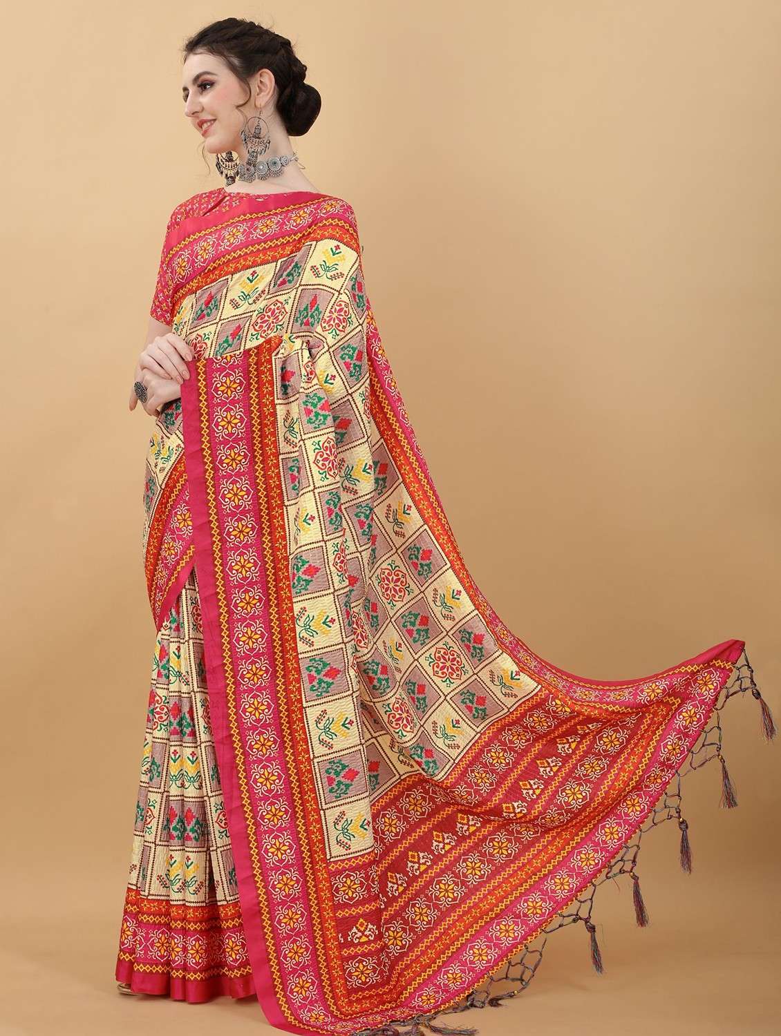 women printed casual wear saree with blouse - 21950016 -  Standard Image - 1