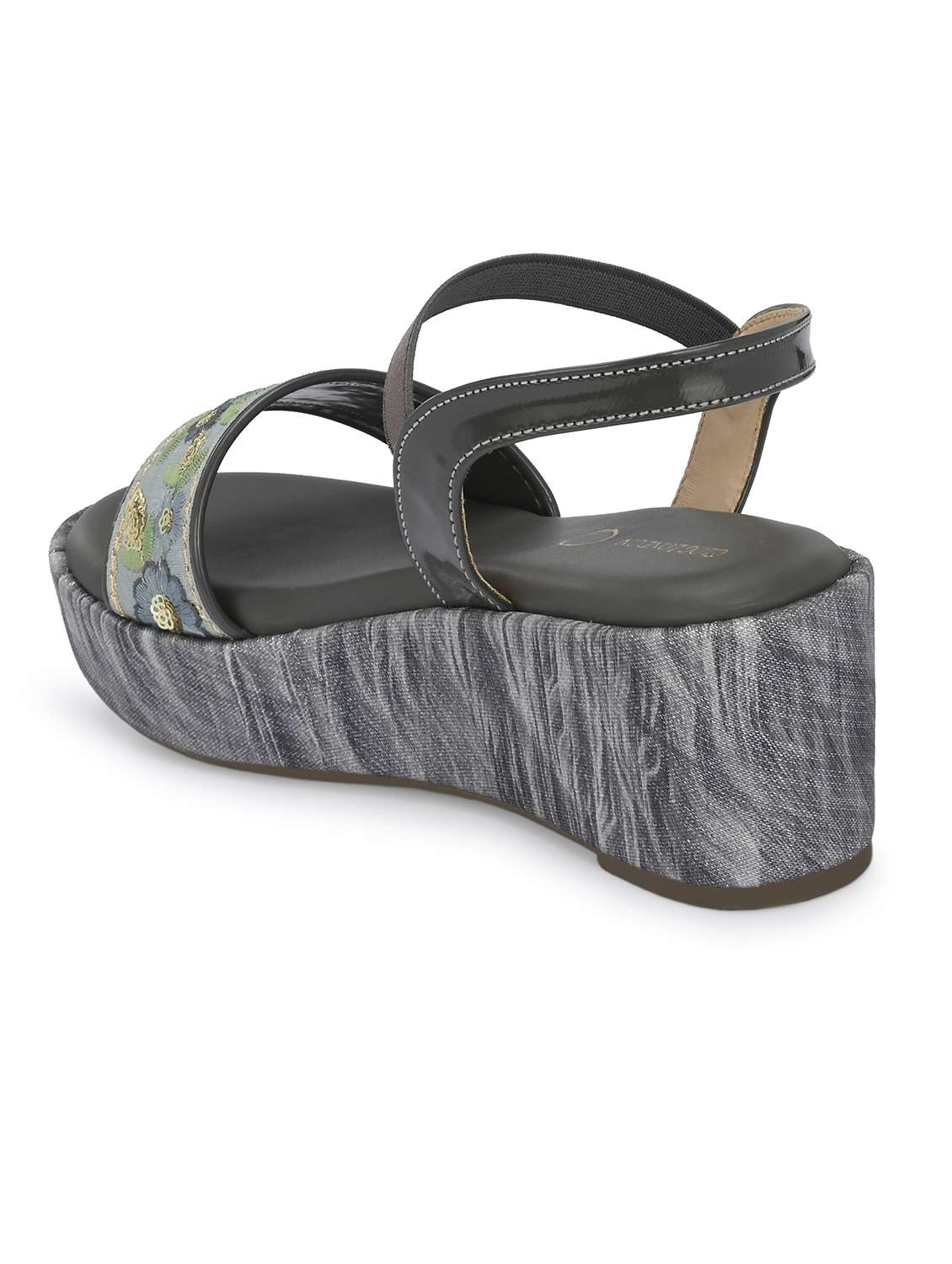 women embroidered back strap wedge - 21950270 -  Standard Image - 4