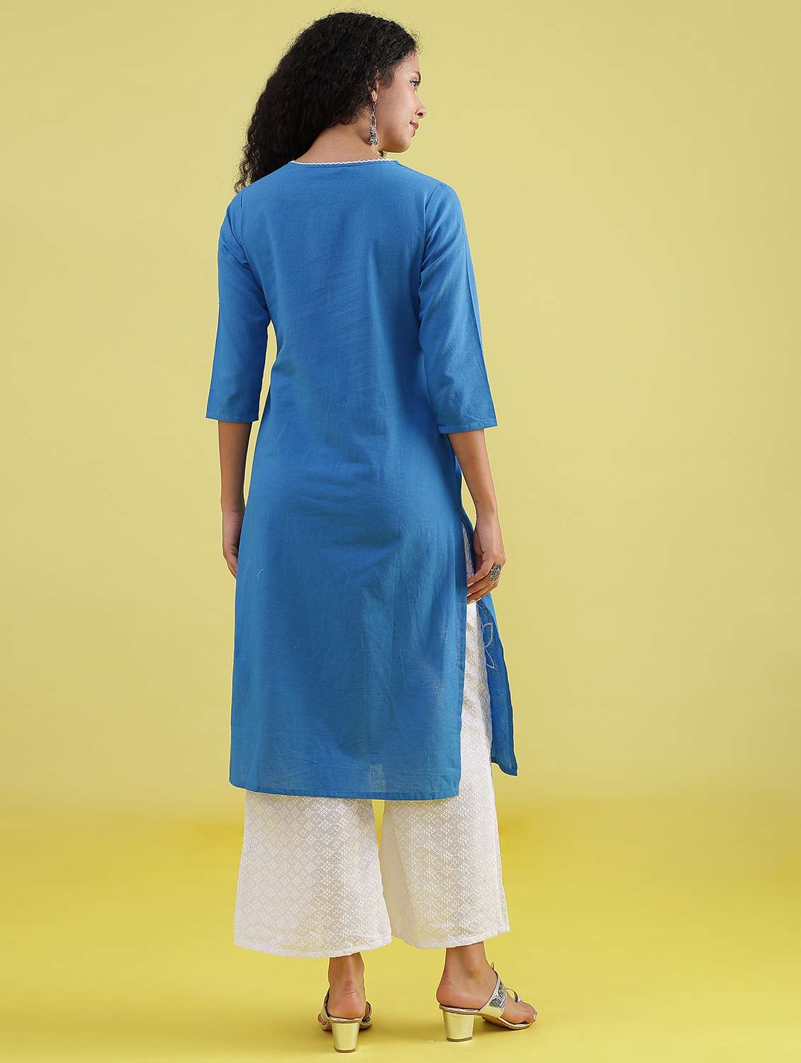 women embroidered three quarter sleeve kurta - 21951460 - Standard Image - 4