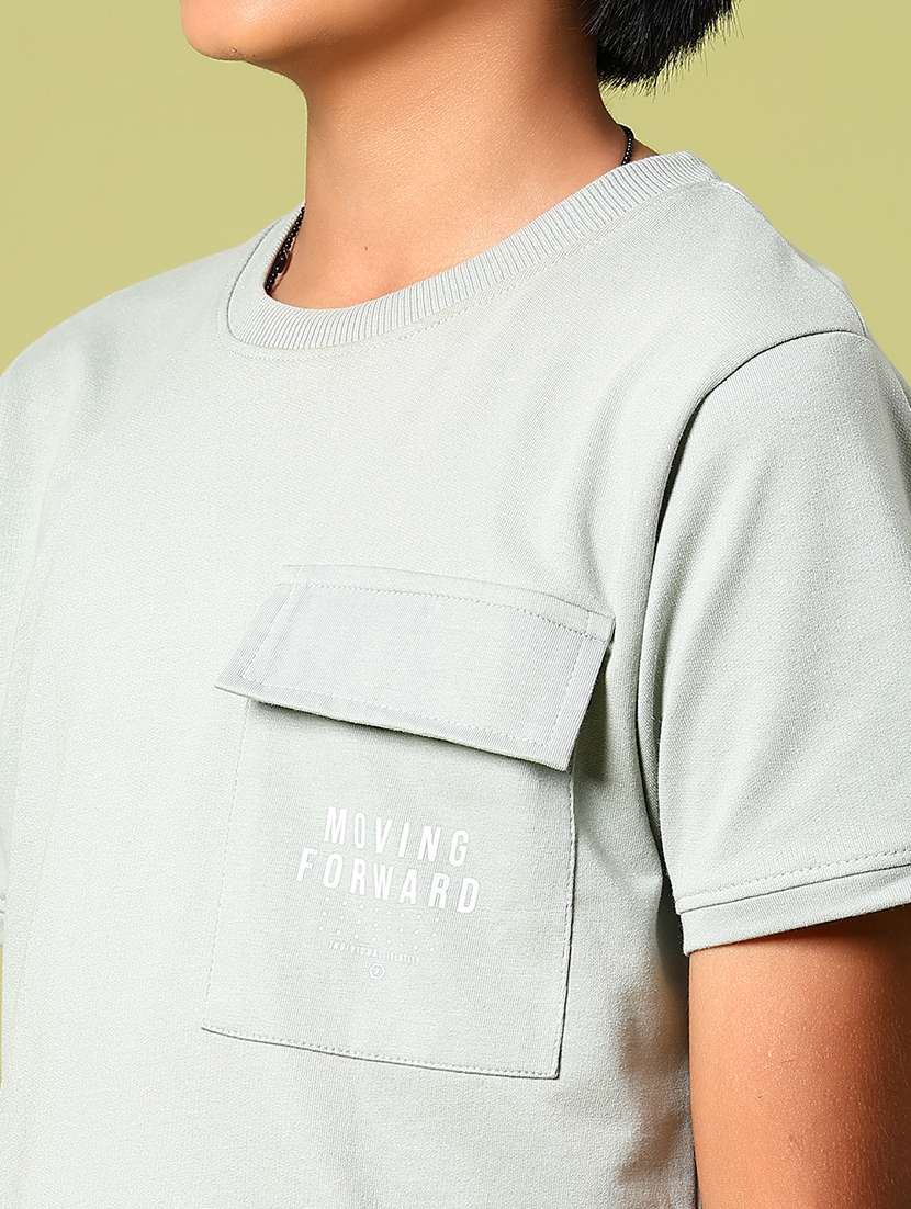 boys solid t-shirt & shorts co-ords set - 21951703 - Standard Image - 4