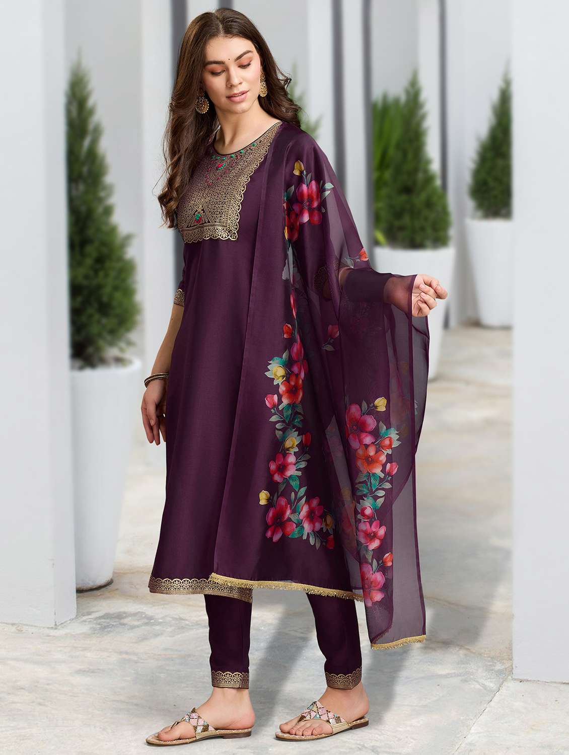 women three quarter sleeve kurta pant with dupatta set - 21951796 - Standard Image - 4