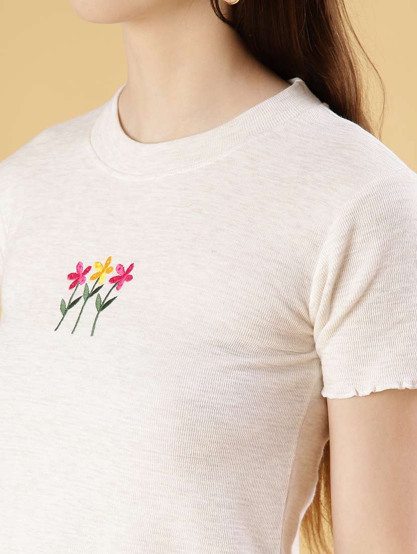 women solid with work short sleeve t-shirt - 21951898 - Standard Image - 4