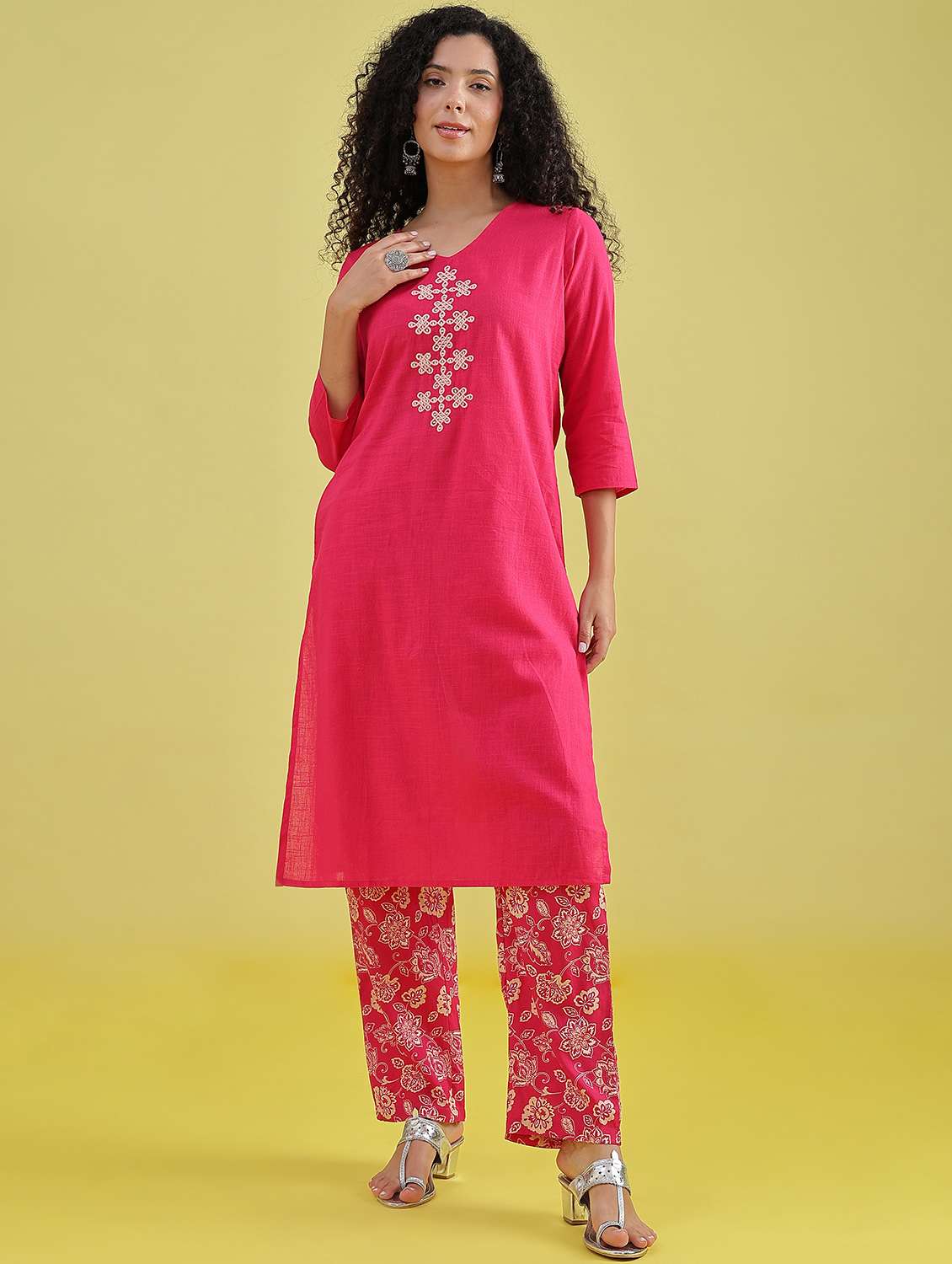 women pink embroidered straight kurta - 21952060 -  Standard Image - 1