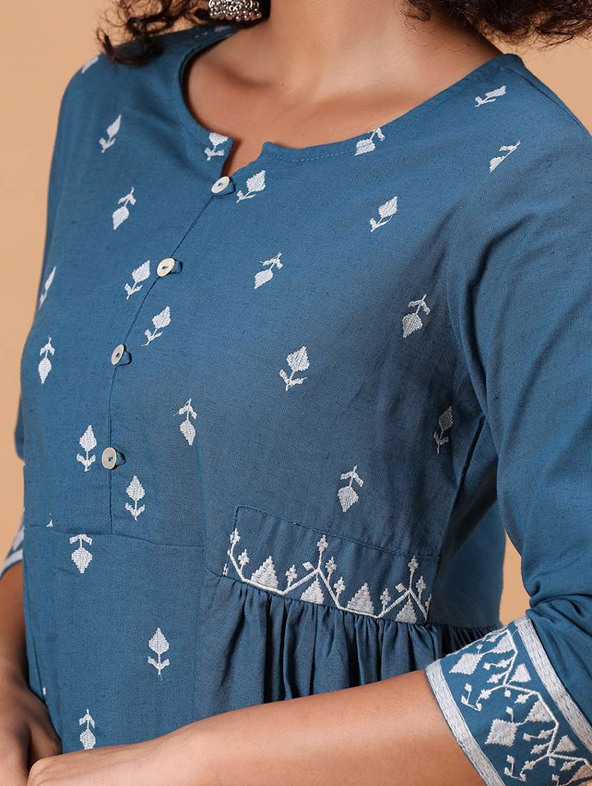 women embroidered three quarter sleeve a-line kurta - 21952065 -  Standard Image - 4
