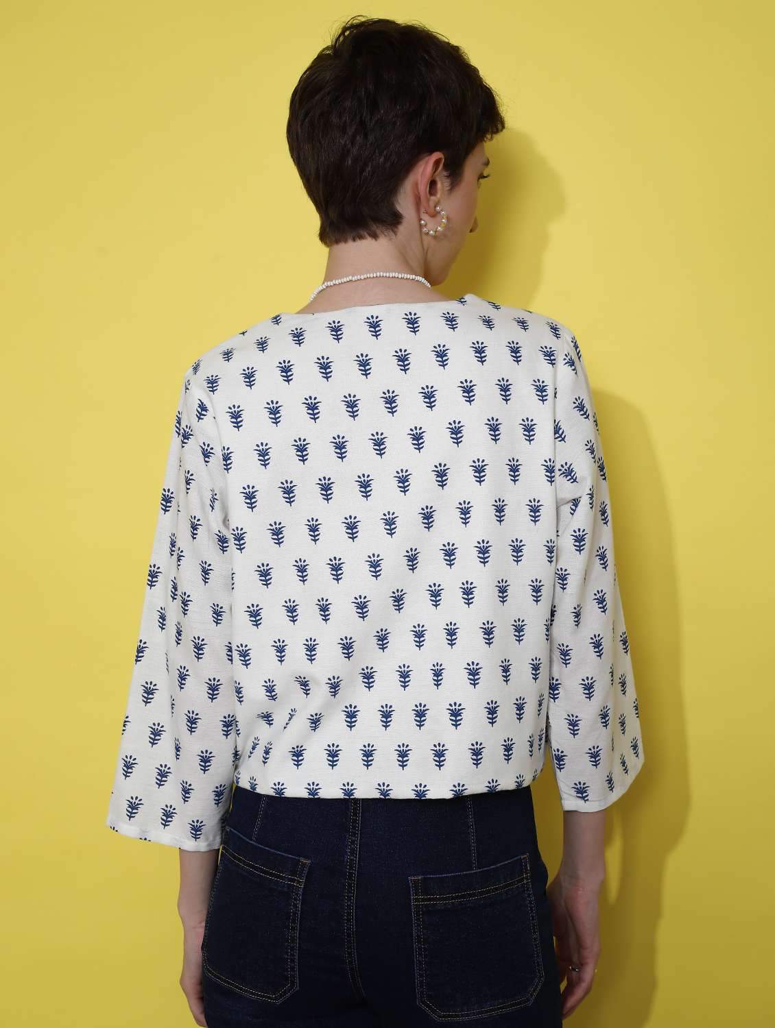 women white printed regular top - 21952074 - Standard Image - 4