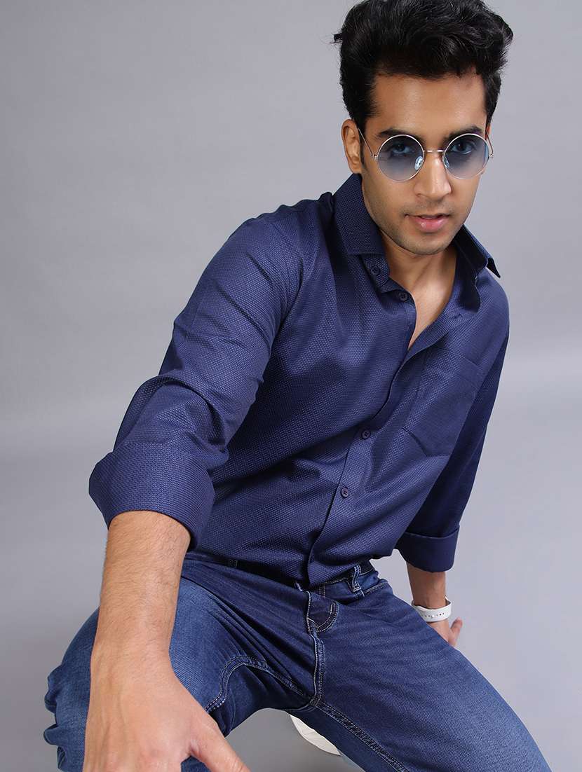 men solid long sleeve regular fit casual shirt - 21952358 - Standard Image - 1