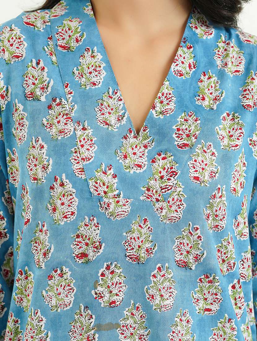 women floral printed v neck a-line kurta - 21954040 -  Standard Image - 4