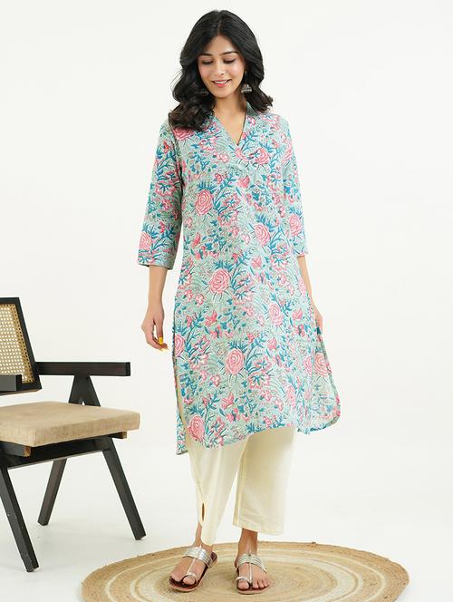 women floral printed v neck a-line kurta - 21954041 - Standard Image - 0
