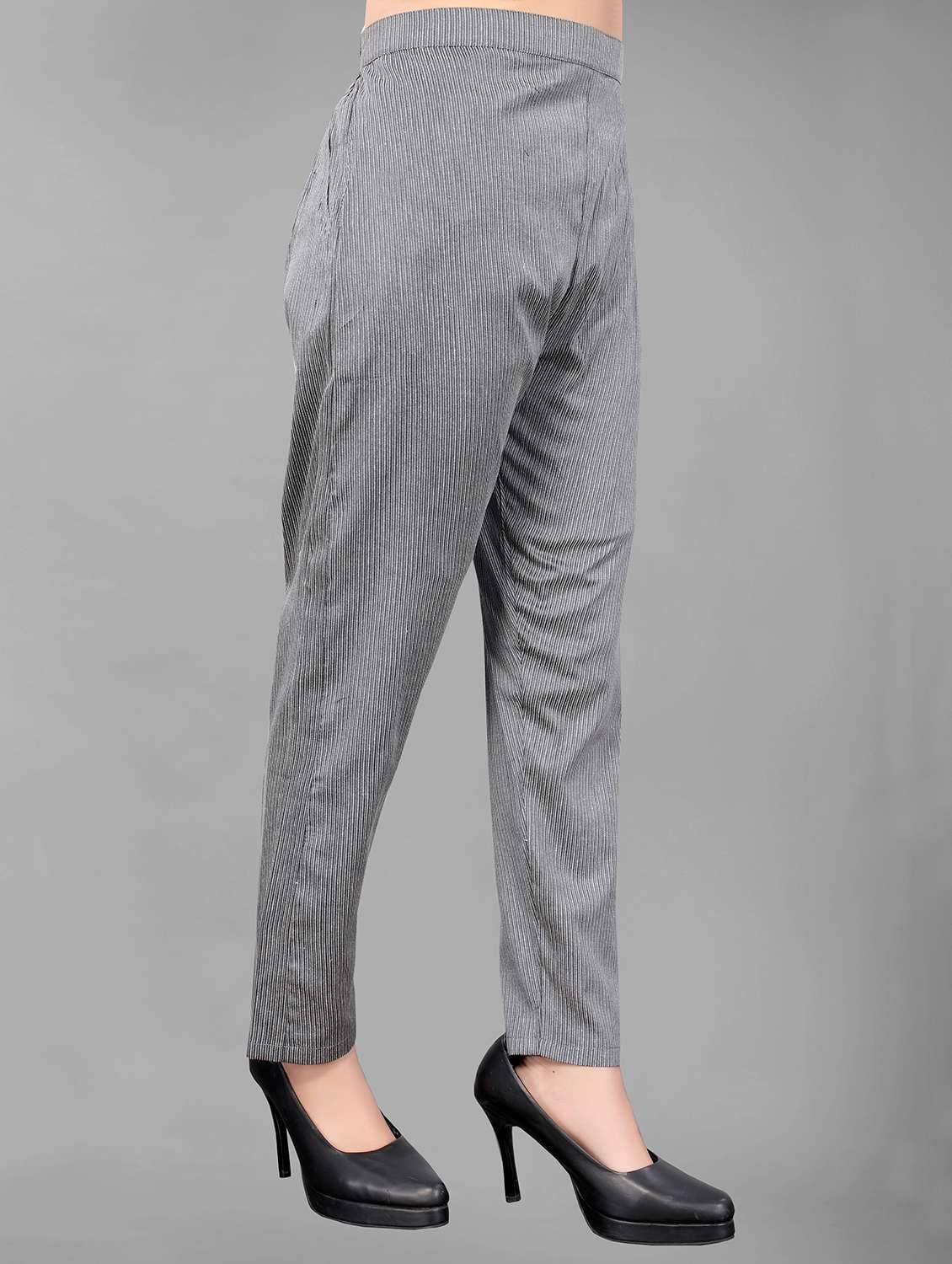 women three quarter sleeve kurta pant set - 21954061 -  Standard Image - 4