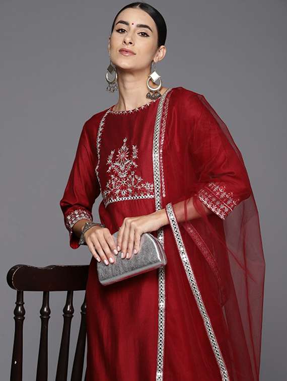 women three quarter sleeve kurta pant with dupatta set - 21954148 - Standard Image - 4