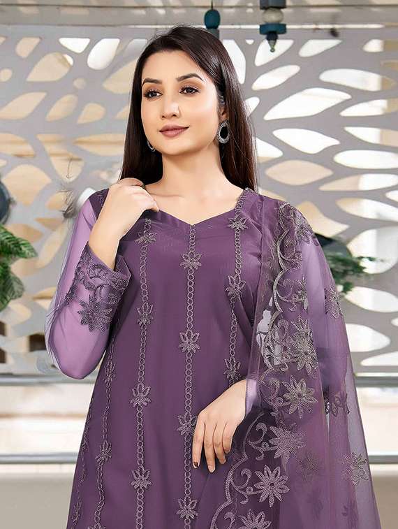 women three quarter sleeve kurta pant with dupatta set - 21954149 -  Standard Image - 4