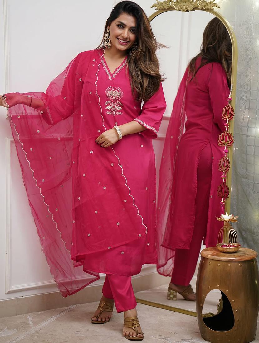 women three quarter sleeve kurta pant with dupatta set - 21954152 - Standard Image - 1
