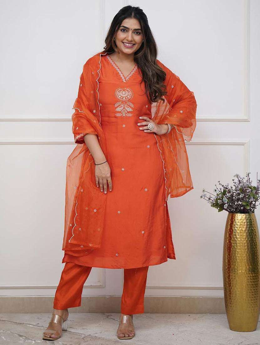 women three quarter sleeve kurta pant with dupatta set