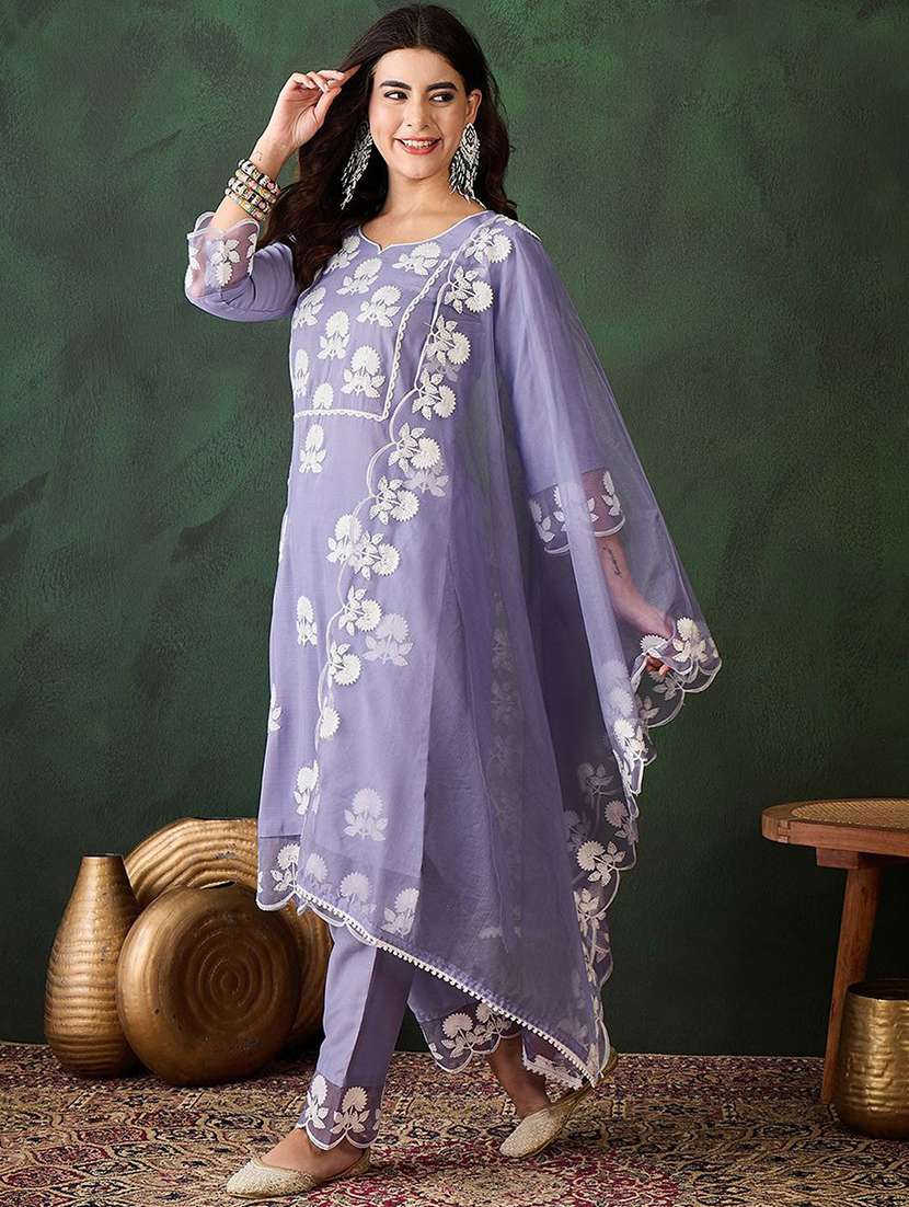 women three quarter sleeve kurta pant with dupatta set - 21954183 - Standard Image - 1