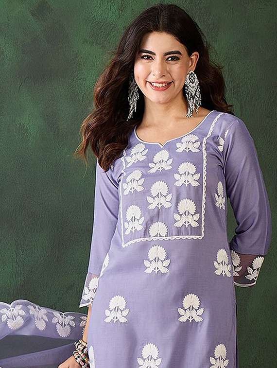 women three quarter sleeve kurta pant with dupatta set - 21954183 - Standard Image - 4