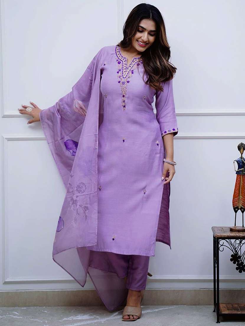 women three quarter sleeve kurta pant with dupatta set - 21954187 - Standard Image - 1