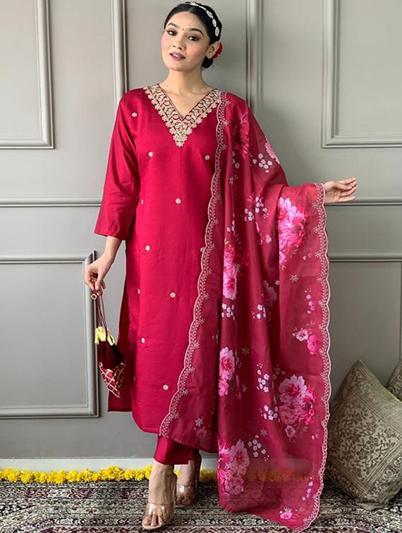women three quarter sleeve kurta pant with dupatta set - 21954188 - Standard Image - 1