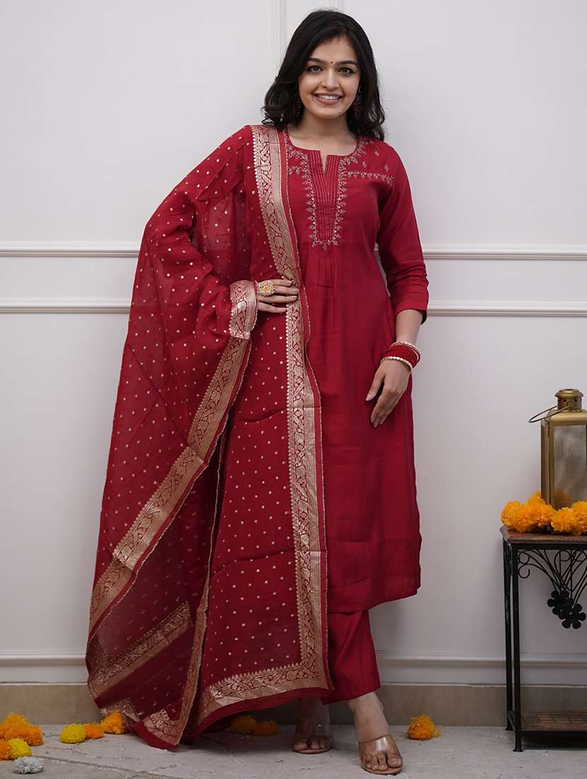 women three quarter sleeve kurta pant with dupatta set - 21954201 - Standard Image - 1