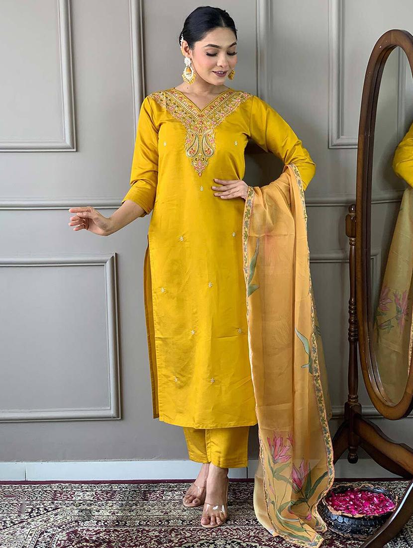 women three quarter sleeve kurta pant with dupatta set - 21954206 -  Standard Image - 1