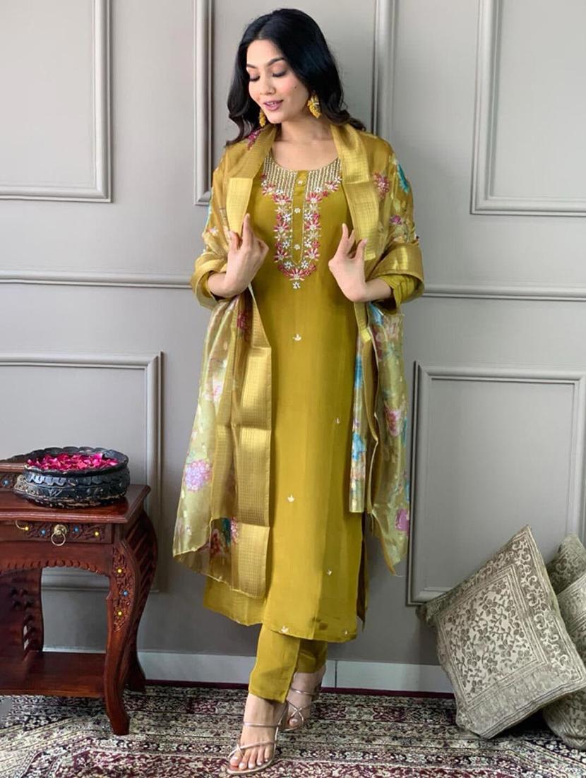 women three quarter sleeve kurta pant with dupatta set
