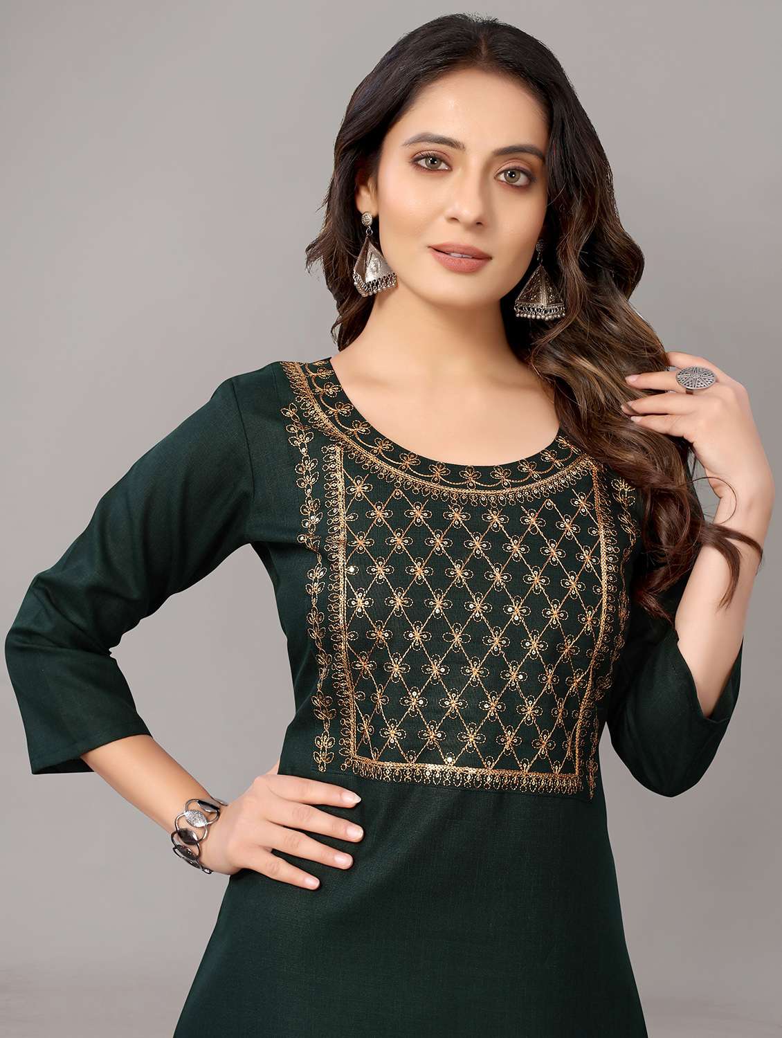 women solid with work three quarter sleeve straight kurta - 21954335 - Standard Image - 4