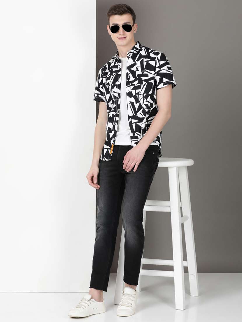 men printed short sleeve regular fit casual shirt - 21954499 -  Standard Image - 4