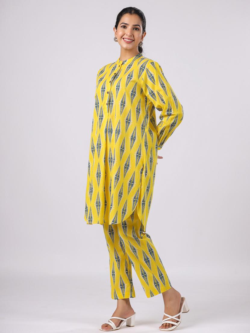 women printed long sleeve ethnic co ord set - 21954631 - Standard Image - 4