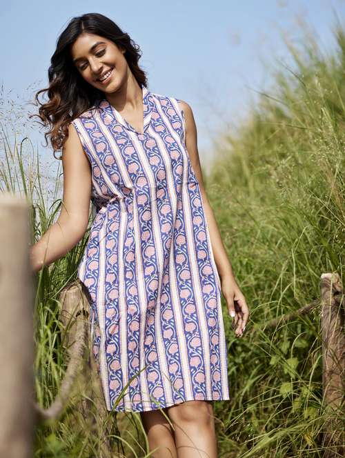 women floral printed sleeveless a-line ethnic dress