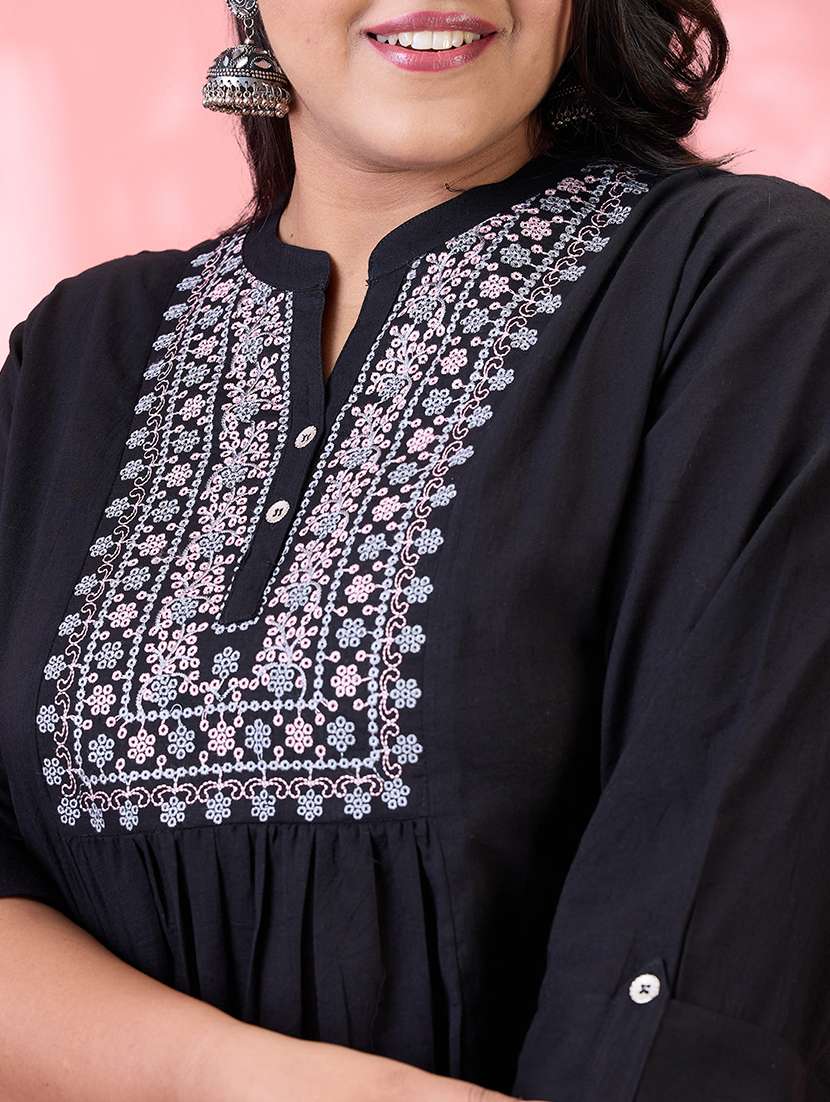globus gloplus women black embroidered yoke mandarin collar roll up sleeves pleated plus size a-line kurta with pants set - 21954885 -  Standard Image - 4