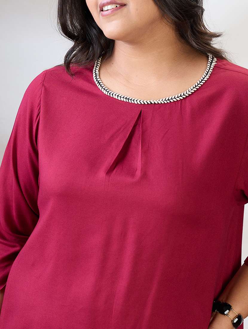 globus gloplus women maroon round neck solid plus size top & trousers co-ord set - 21954897 - Standard Image - 4