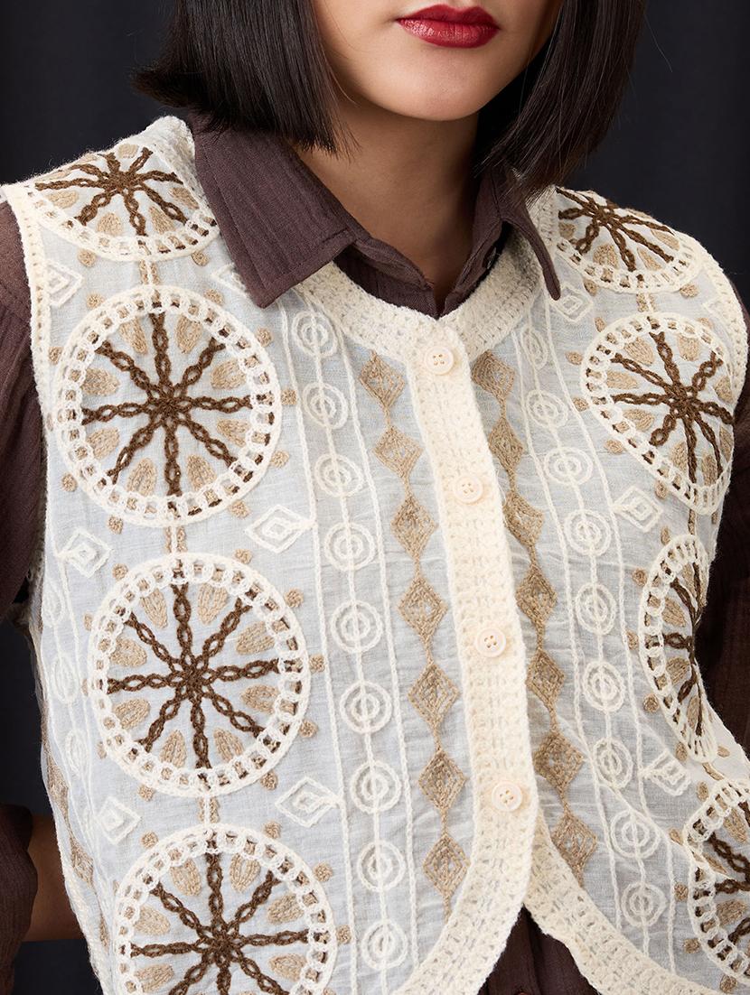 globus women beige v-neck indie pattern self design crochet fusion waistcoat - 21955908 - Standard Image - 4