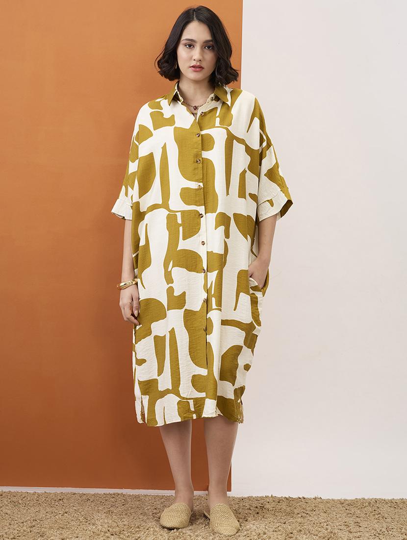 globus women green abstract print collared neck batwing sleeves straight hem oversized fusion midi shirt dress - 21955911 -  Zoom Image - 0